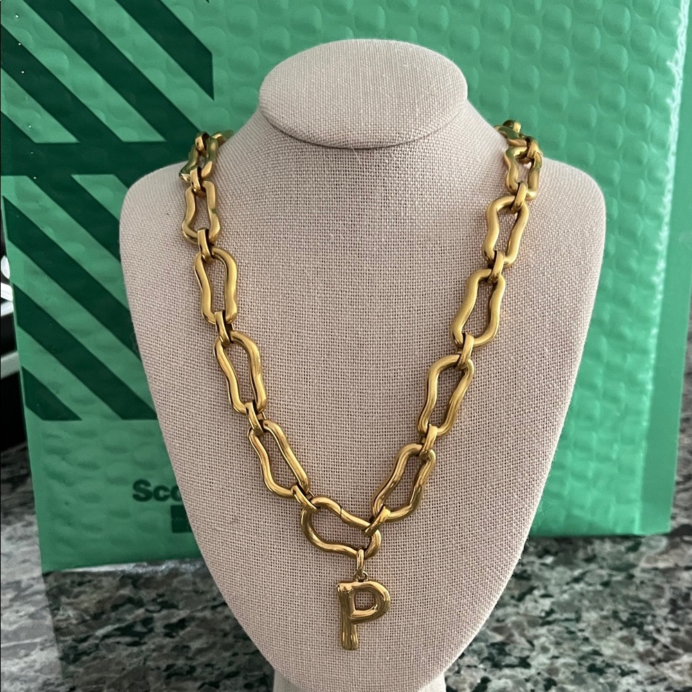 Abbott Lyon Molten Link Chain 18” Gold with P charm
